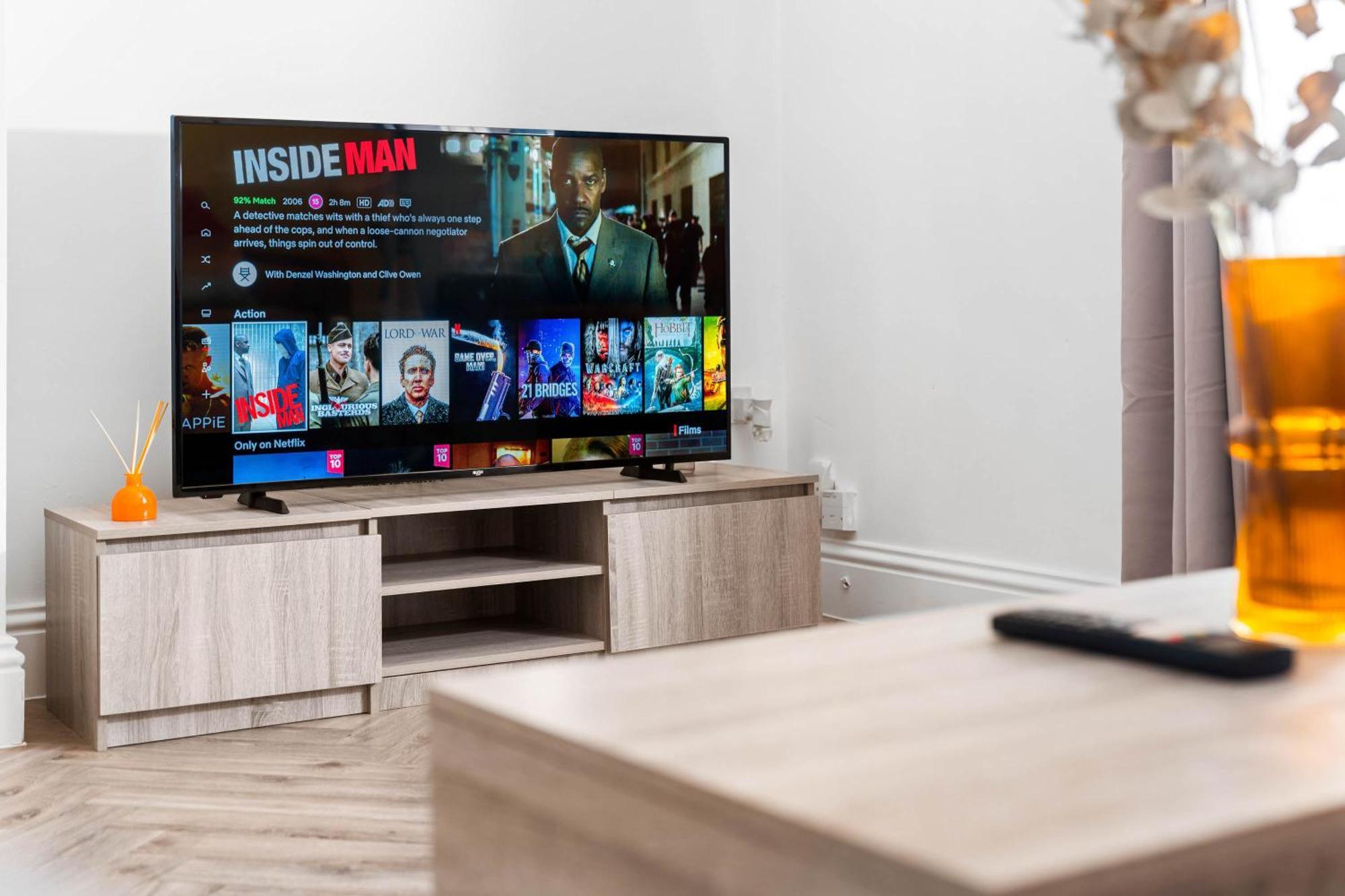 Luxury Apartment - Wolverhampton - Netflix - Smart Tv - Fast Wifi - 7Apc Esterno foto