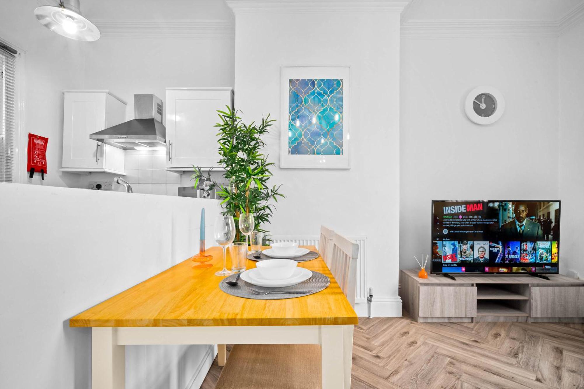 Luxury Apartment - Wolverhampton - Netflix - Smart Tv - Fast Wifi - 7Apc Esterno foto