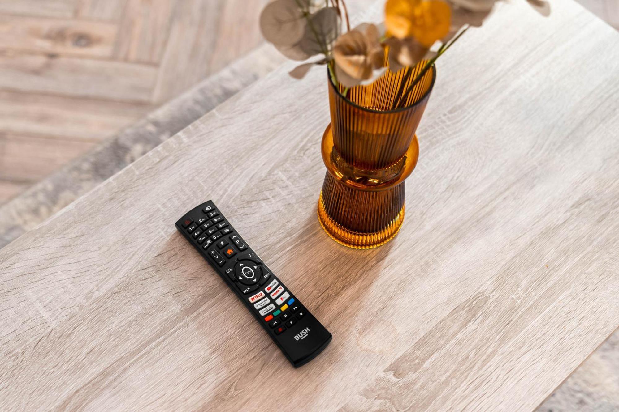 Luxury Apartment - Wolverhampton - Netflix - Smart Tv - Fast Wifi - 7Apc Esterno foto