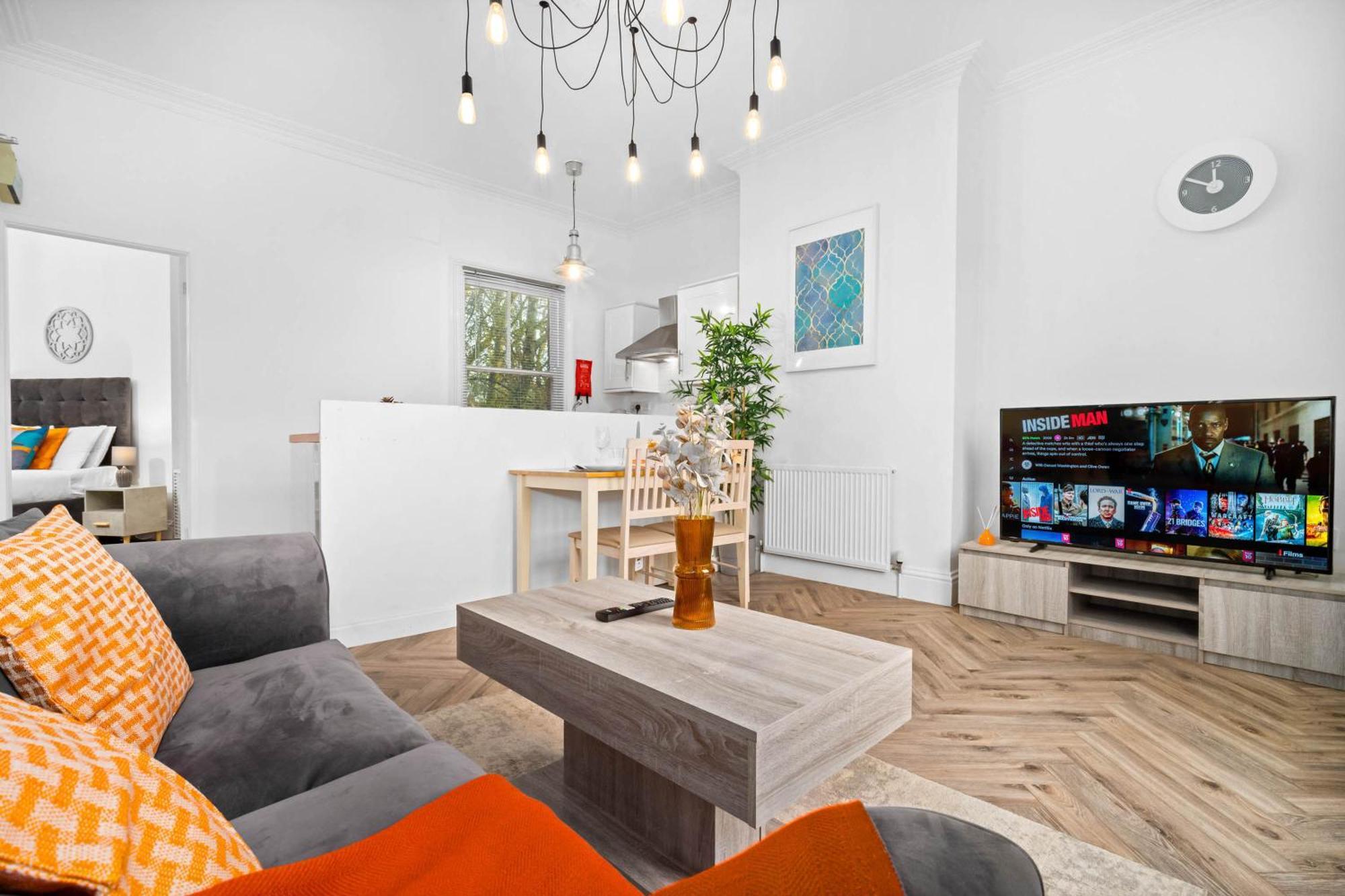 Luxury Apartment - Wolverhampton - Netflix - Smart Tv - Fast Wifi - 7Apc Esterno foto